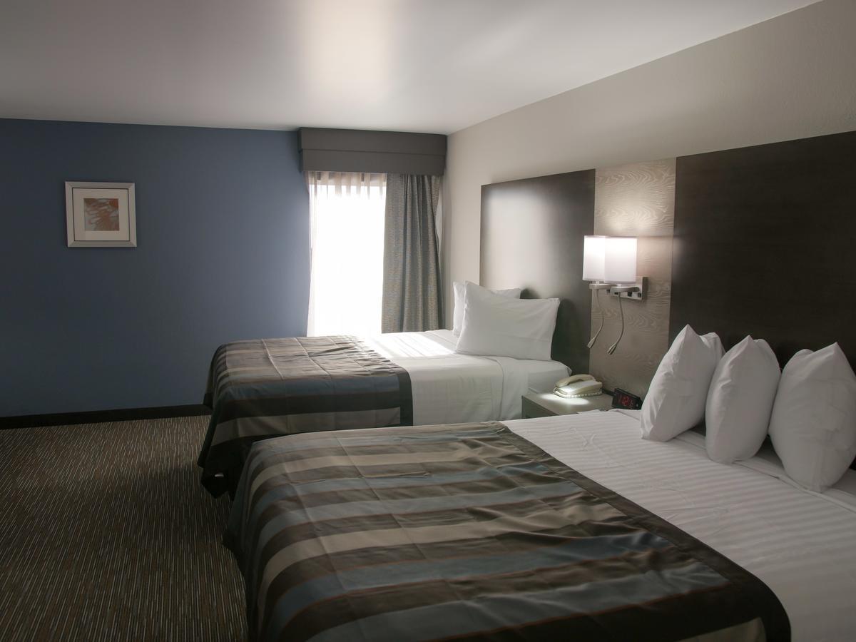 Wingate By Wyndham Louisville Airport Expo Center Екстериор снимка
